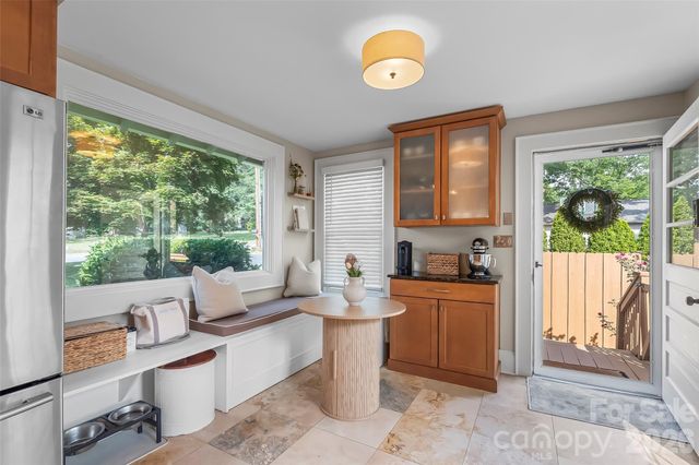 1026 14th Avenue Drive NW, Hickory, NC 28601