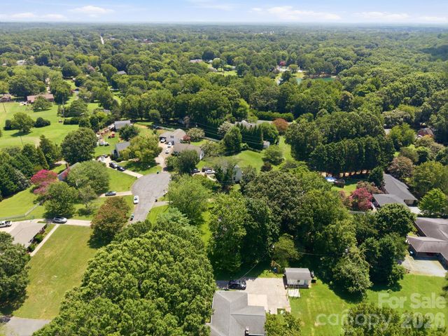 13128 Blacksmith Court, Matthews, NC 28105
