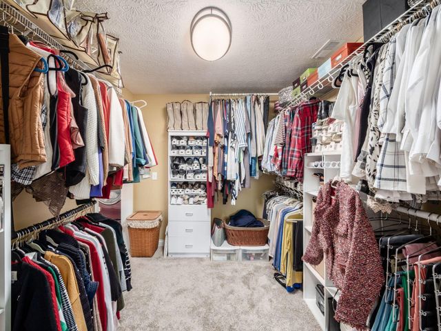 1188 E Bentley Circle, Troy, OH 45373