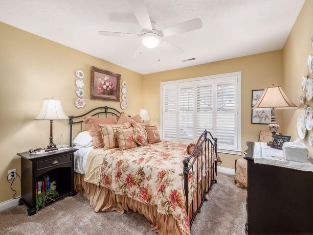 1188 E Bentley Circle, Troy, OH 45373