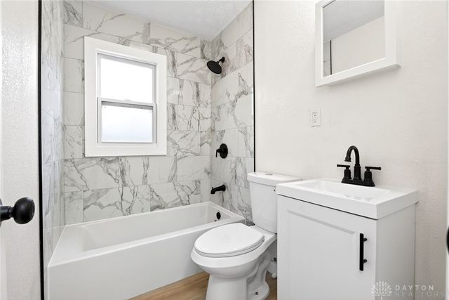 4482 Gaiter Lane, Dayton, OH 45417