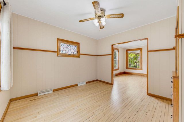 1542 S 79th STREET, West Allis, WI 53214