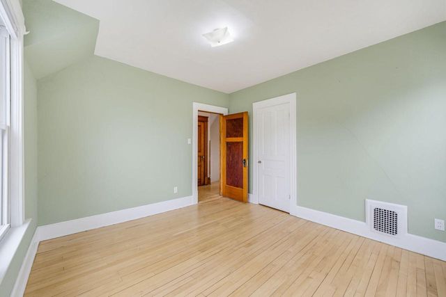 1542 S 79th STREET, West Allis, WI 53214