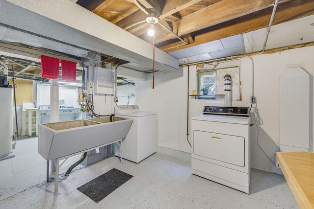 1542 S 79th STREET, West Allis, WI 53214
