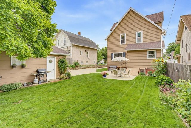 1542 S 79th STREET, West Allis, WI 53214