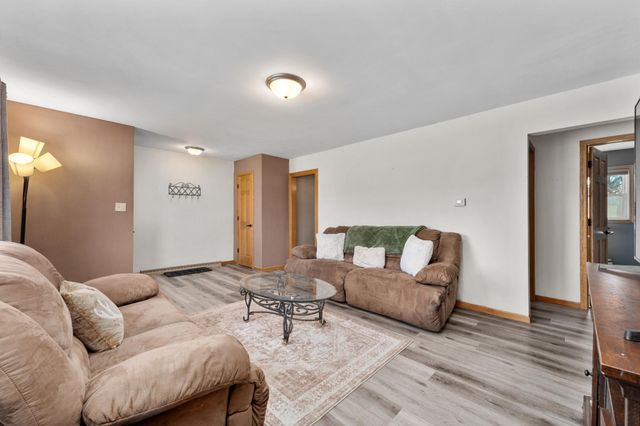 305 S Clark Street, Thorp, WI 54771