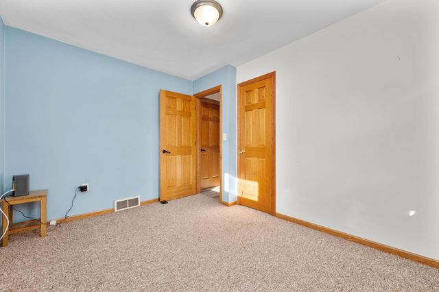 305 S Clark Street, Thorp, WI 54771