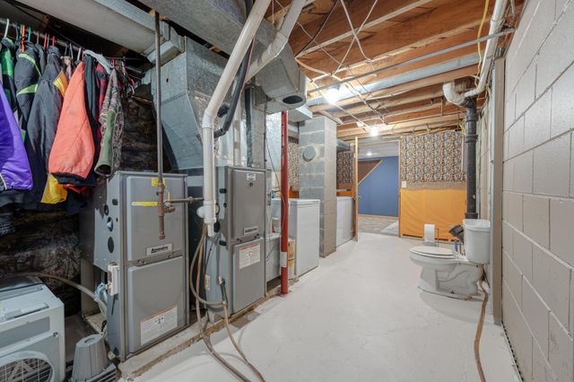 305 S Clark Street, Thorp, WI 54771