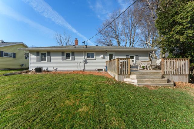 305 S Clark Street, Thorp, WI 54771