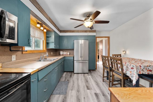 305 S Clark Street, Thorp, WI 54771