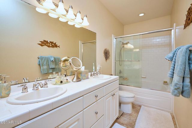 872 Fitzgerald Avenue, Ventura, CA 93003