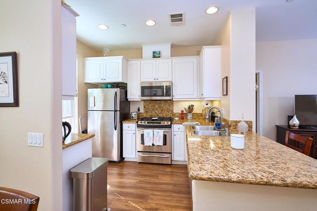 872 Fitzgerald Avenue, Ventura, CA 93003