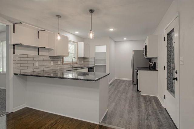 8219 E 85th Terrace, Raytown, MO 64138