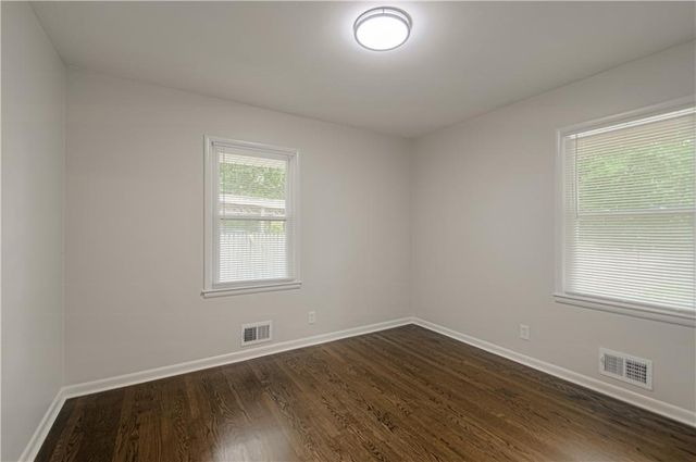 8219 E 85th Terrace, Raytown, MO 64138