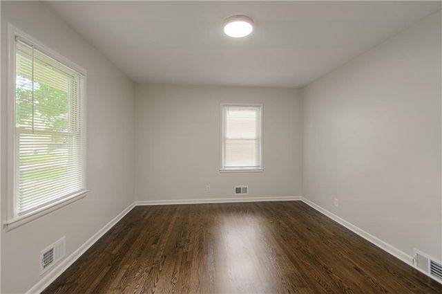 8219 E 85th Terrace, Raytown, MO 64138