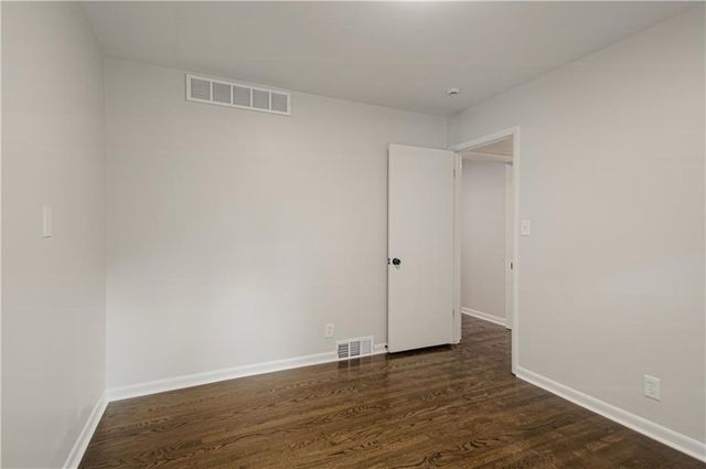 8219 E 85th Terrace, Raytown, MO 64138