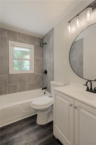 8219 E 85th Terrace, Raytown, MO 64138