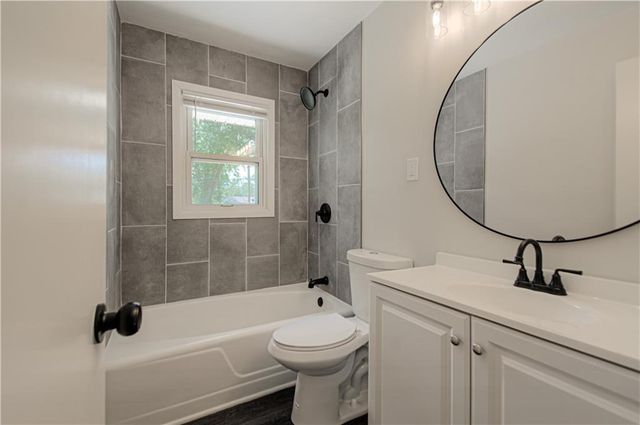 8219 E 85th Terrace, Raytown, MO 64138