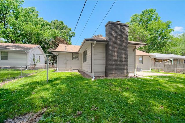 8219 E 85th Terrace, Raytown, MO 64138