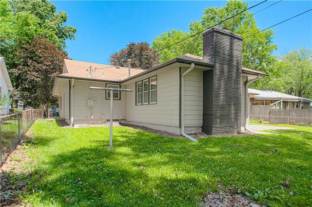 8219 E 85th Terrace, Raytown, MO 64138