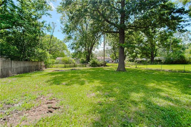 8219 E 85th Terrace, Raytown, MO 64138