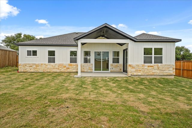 805 Hillside Beach Drive, Little Elm, TX 75068