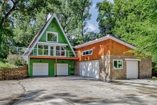 532 W Riverside Road, Ames, IA 50010
