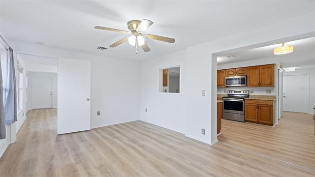 1329 NANTUCKET ROAD, Venice, FL 34293