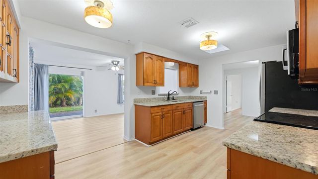 1329 NANTUCKET ROAD, Venice, FL 34293