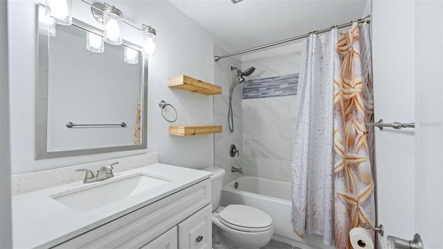 1329 NANTUCKET ROAD, Venice, FL 34293