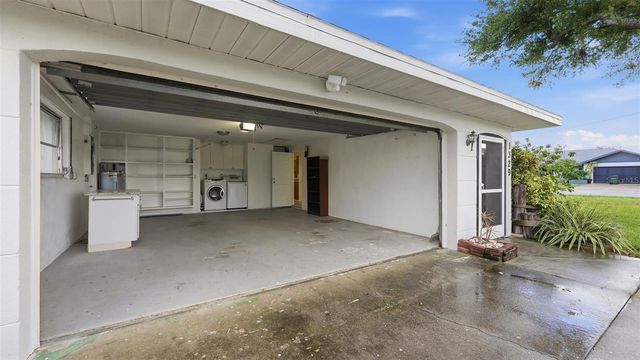 1329 NANTUCKET ROAD, Venice, FL 34293