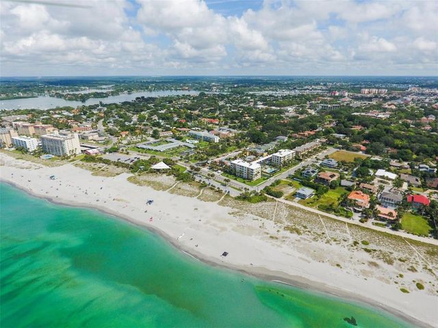 1329 NANTUCKET ROAD, Venice, FL 34293
