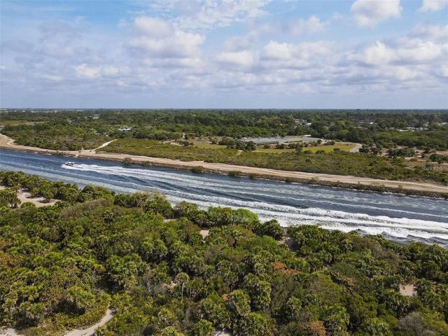 1329 NANTUCKET ROAD, Venice, FL 34293