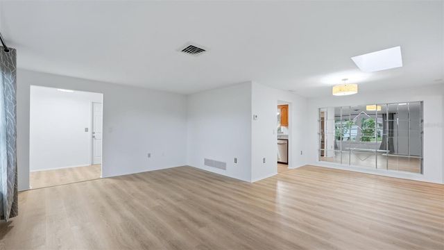 1329 NANTUCKET ROAD, Venice, FL 34293