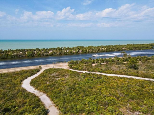1329 NANTUCKET ROAD, Venice, FL 34293