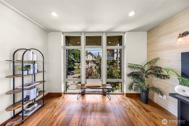 2645 NW 63rd Street, Seattle, WA 98107