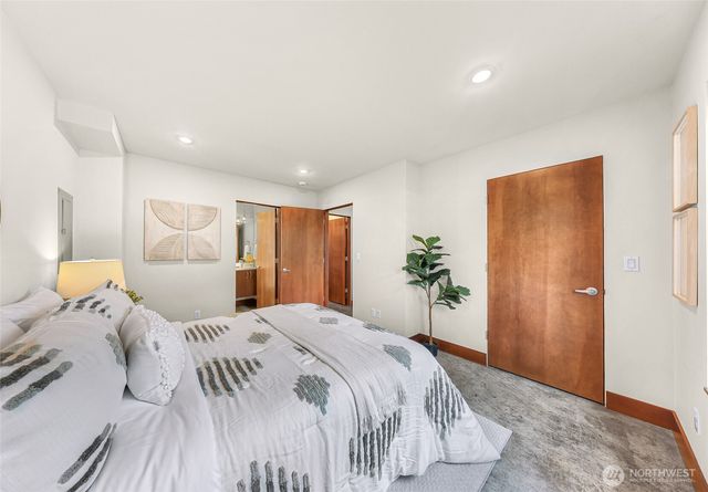 2645 NW 63rd Street, Seattle, WA 98107