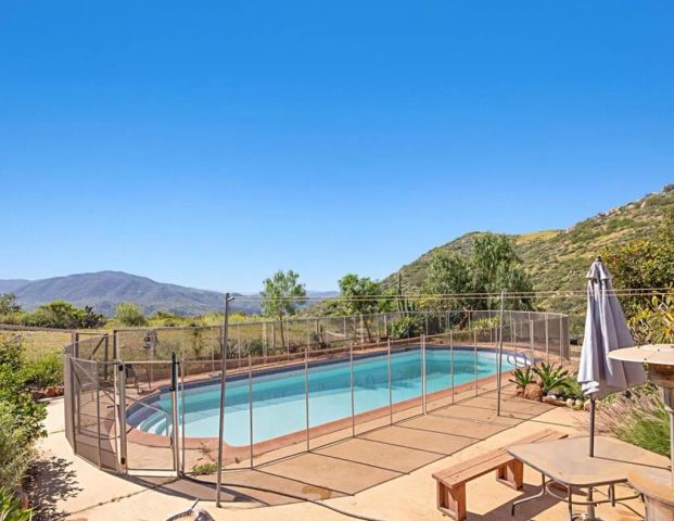 3333 Suncrest Boulevard, El Cajon, CA 92021