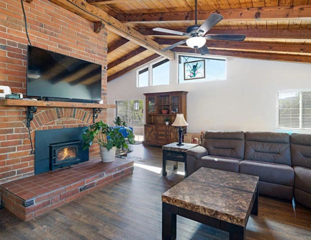 3333 Suncrest Boulevard, El Cajon, CA 92021