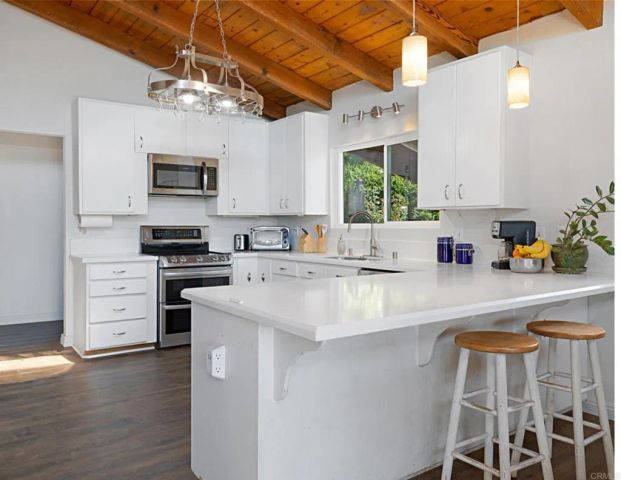 3333 Suncrest Boulevard, El Cajon, CA 92021