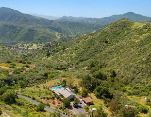 3333 Suncrest Boulevard, El Cajon, CA 92021