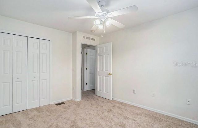9836 ASHBURN LAKE DRIVE, Tampa, FL 33610