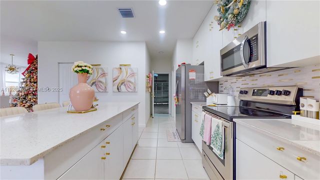 16317 SW 290th St, Homestead, FL 33033