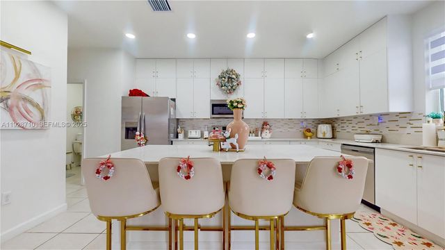 16317 SW 290th St, Homestead, FL 33033