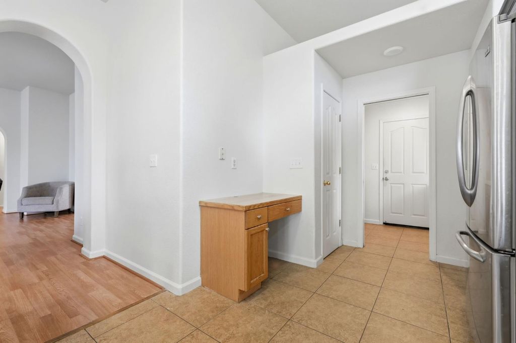 Image 23 of property listing at 21389 S Haslem, Riverdale, CA 93656