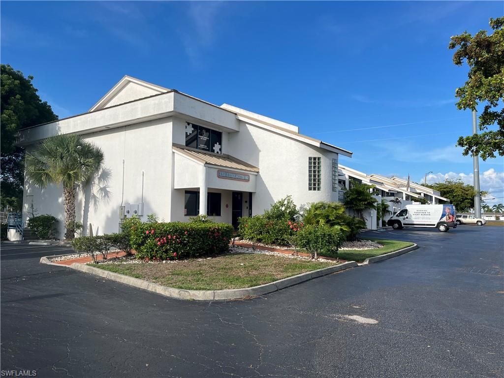 2804 Del Prado BLVD S 106, CAPE CORAL, FL 33904 — exterior