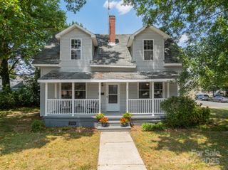 1002 W 2nd Avenue, Gastonia, NC 28052