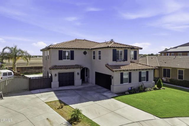 10109 Sharktooth Peak Drive, Bakersfield, CA 93311