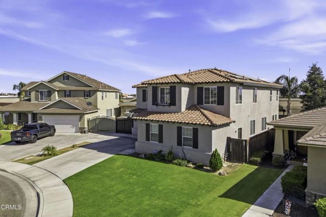 10109 Sharktooth Peak Drive, Bakersfield, CA 93311
