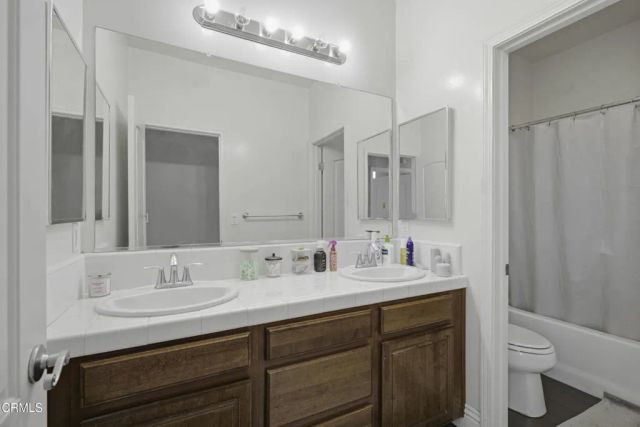 10109 Sharktooth Peak Drive, Bakersfield, CA 93311